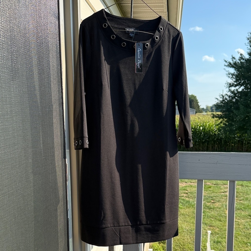 Charlie Paige Elegant Black Dress with Eyelet Details - Picture 5 of 7